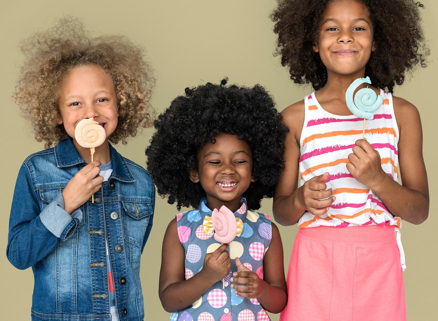 studio, expression, person, little, children, people, positivity, licking, friends, candy, happy, friendship, smile,... studio, expression, person, little, children, people, positivity, licking, friends, candy, happy, friendship, smile,...