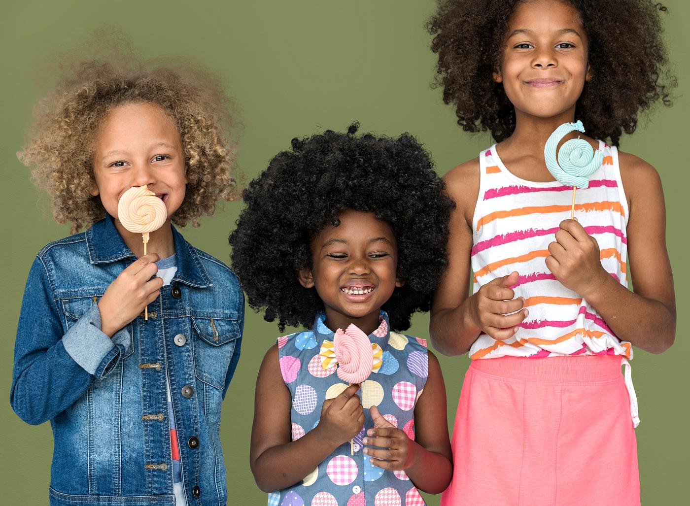 studio, expression, person, little, children, people, positivity, licking, friends, candy, happy, friendship, smile,... studio, expression, person, little, children, people, positivity, licking, friends, candy, happy, friendship, smile,...