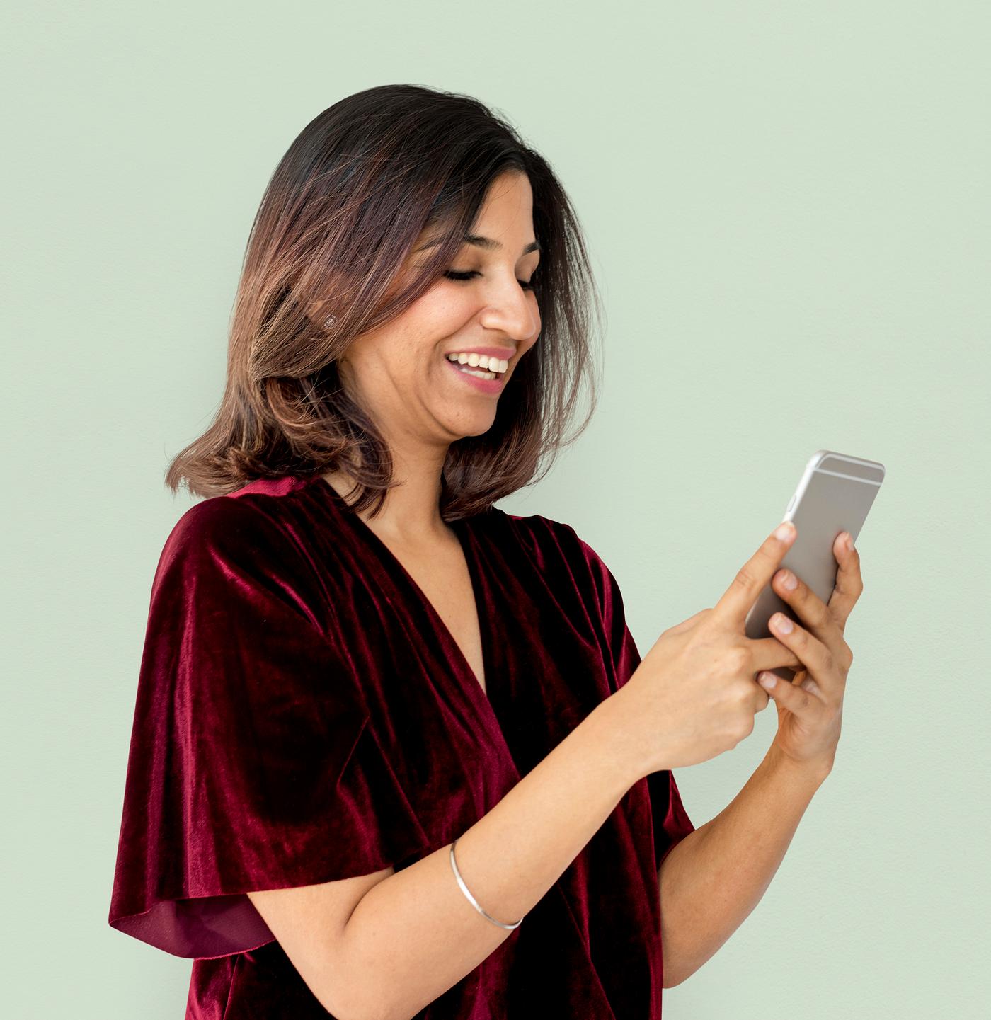 studio, model, person, technology, people, race, style, solo, woman, social, lifestyle, casual, cheerful, smiling,... studio, model, person, technology, people, race, style, solo, woman, social, lifestyle, casual, cheerful, smiling,...