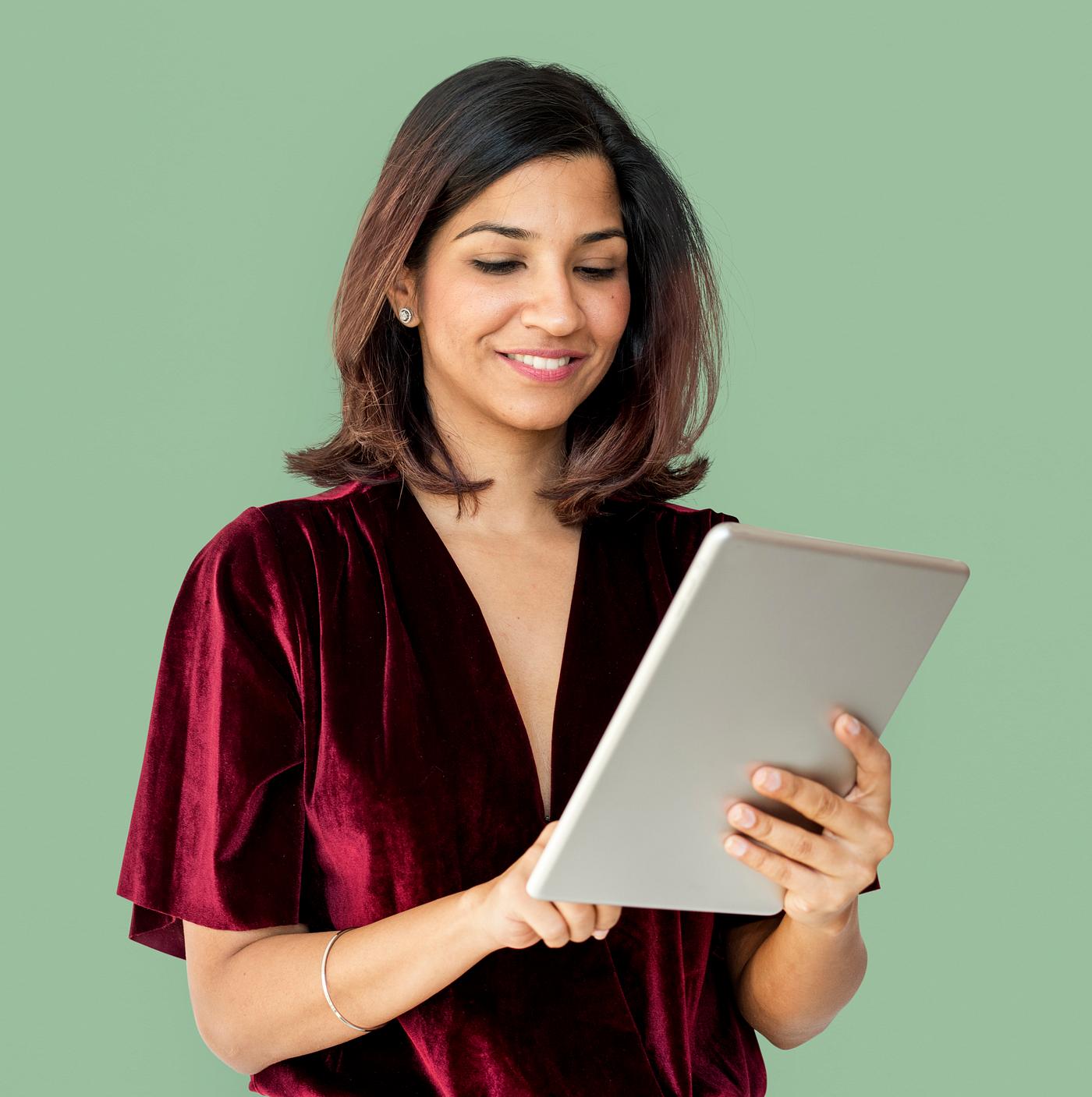 studio, model, person, technology, digital, people, race, style, solo, woman, lifestyle, casual, cheerful, smiling, isolated... studio, model, person, technology, digital, people, race, style, solo, woman, lifestyle, casual, cheerful, smiling, isolated...