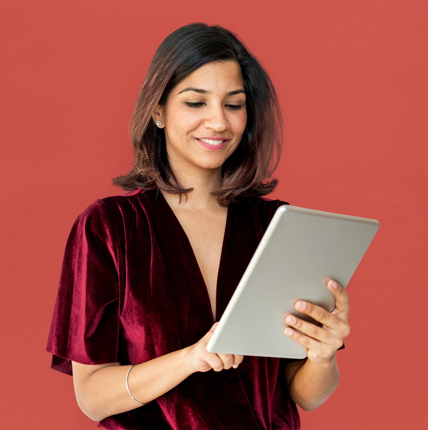 studio, model, person, technology, digital, people, race, style, solo, woman, lifestyle, casual, cheerful, smiling, isolated... studio, model, person, technology, digital, people, race, style, solo, woman, lifestyle, casual, cheerful, smiling, isolated...