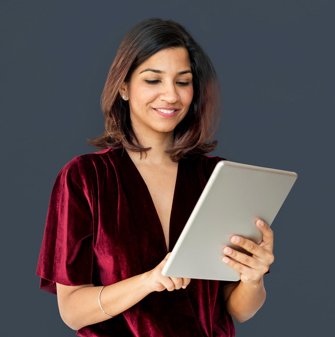 studio, model, person, technology, digital, people, race, style, solo, woman, lifestyle, casual, cheerful, smiling, isolated... studio, model, person, technology, digital, people, race, style, solo, woman, lifestyle, casual, cheerful, smiling, isolated...