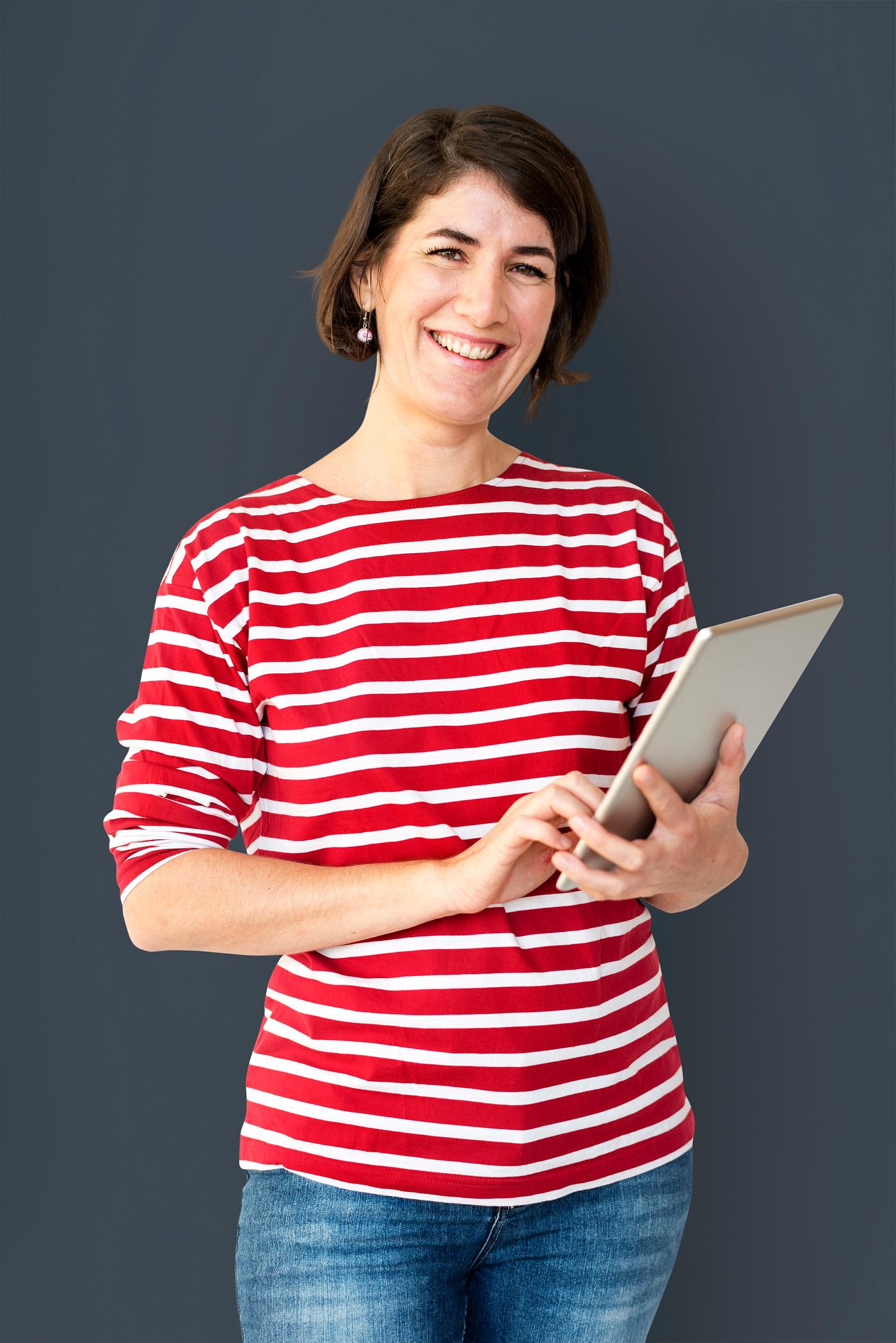 studio, expression, person, technology, entertain, people, caucasian, solo, communicate, woman, lifestyle, alone, carry,... studio, expression, person, technology, entertain, people, caucasian, solo, communicate, woman, lifestyle, alone, carry,...