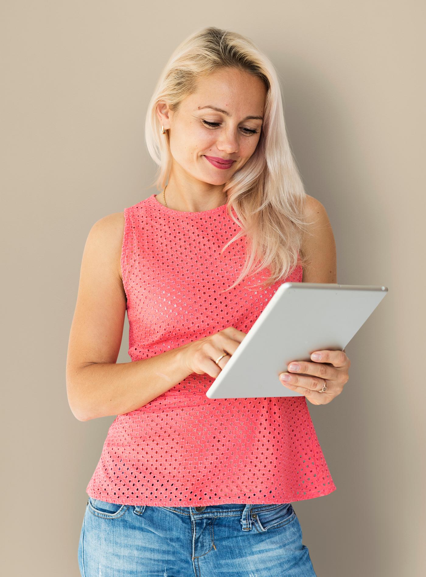 studio, expression, digital device, face, person, technology, use, entertain, digital, people, caucasian, digital tablet,... studio, expression, digital device, face, person, technology, use, entertain, digital, people, caucasian, digital tablet,...