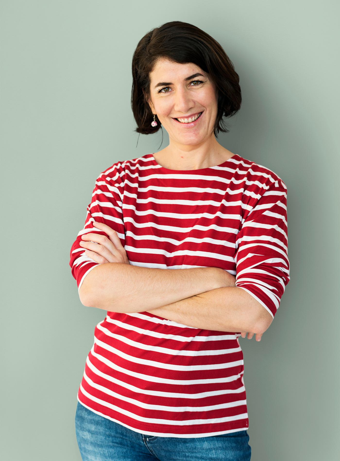 studio, expression, person, freedom, recreation, people, caucasian, solo, woman, lifestyle, smile, alone, cheerful, hold,... studio, expression, person, freedom, recreation, people, caucasian, solo, woman, lifestyle, smile, alone, cheerful, hold,...