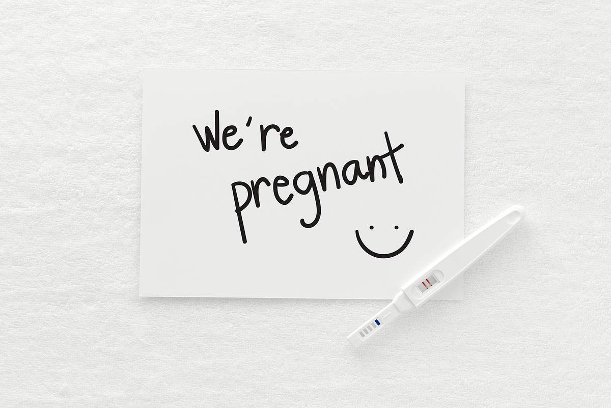 Download Pregnancy Announcement Premium Psd Mockup Rawpixel