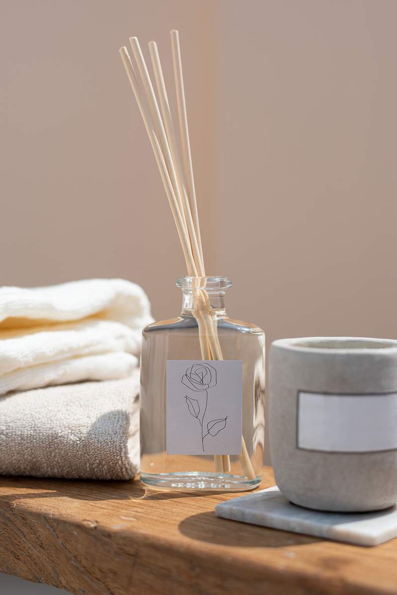 Download Reed Diffuser Images Free Vectors Pngs Mockups Backgrounds Rawpixel