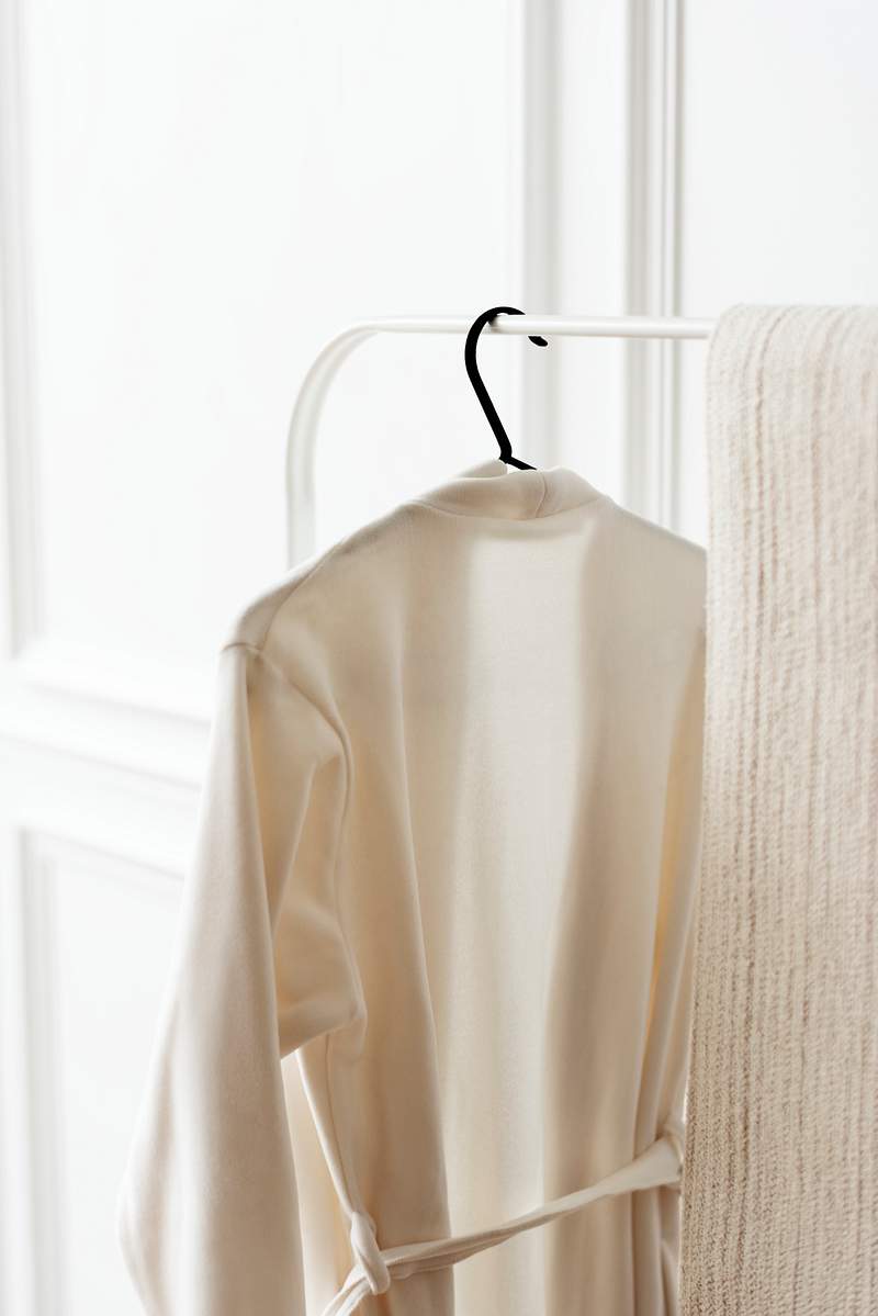 Download Bathrobe Images Free Vectors Pngs Mockups Backgrounds Rawpixel