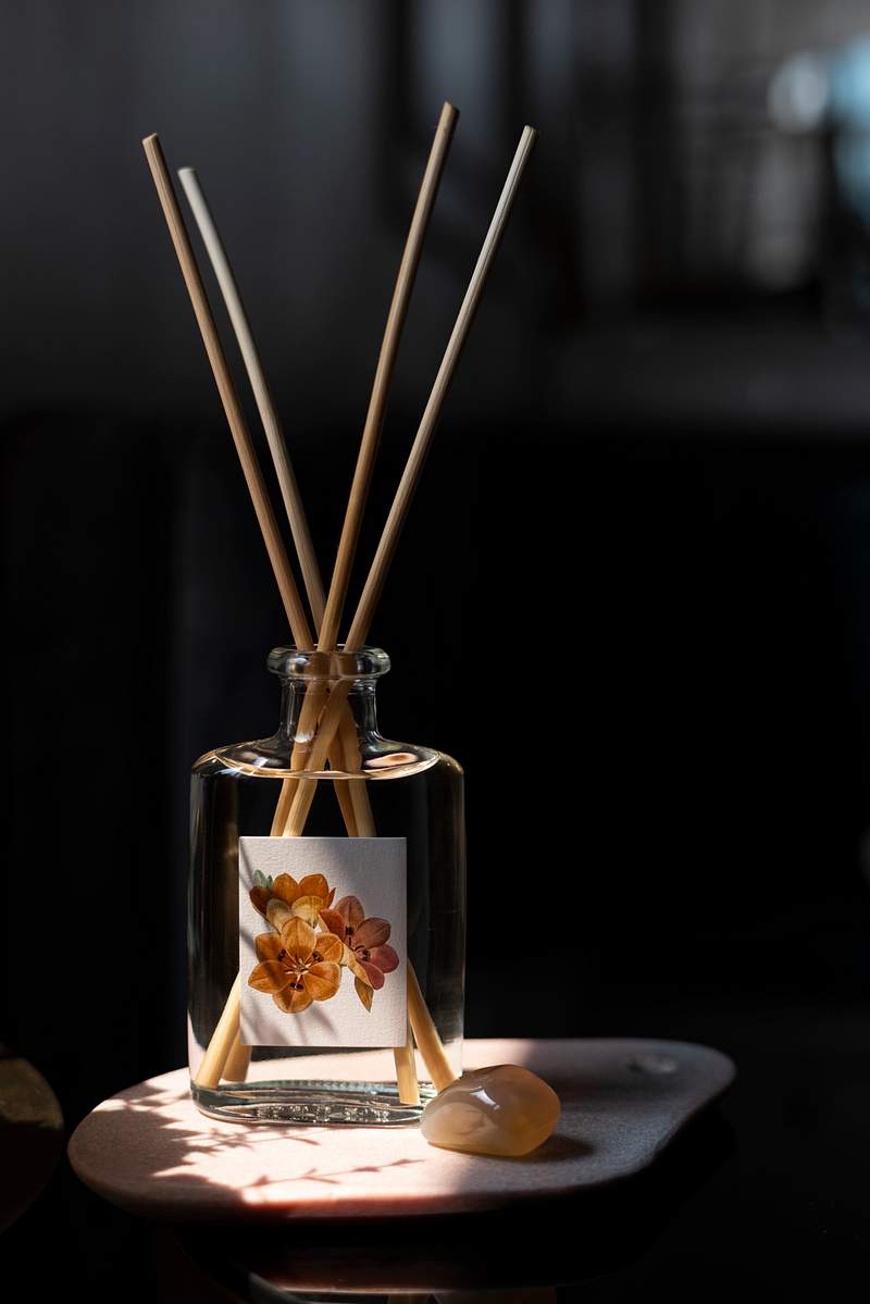 Download Reed Diffuser Images Free Vectors Pngs Mockups Backgrounds Rawpixel