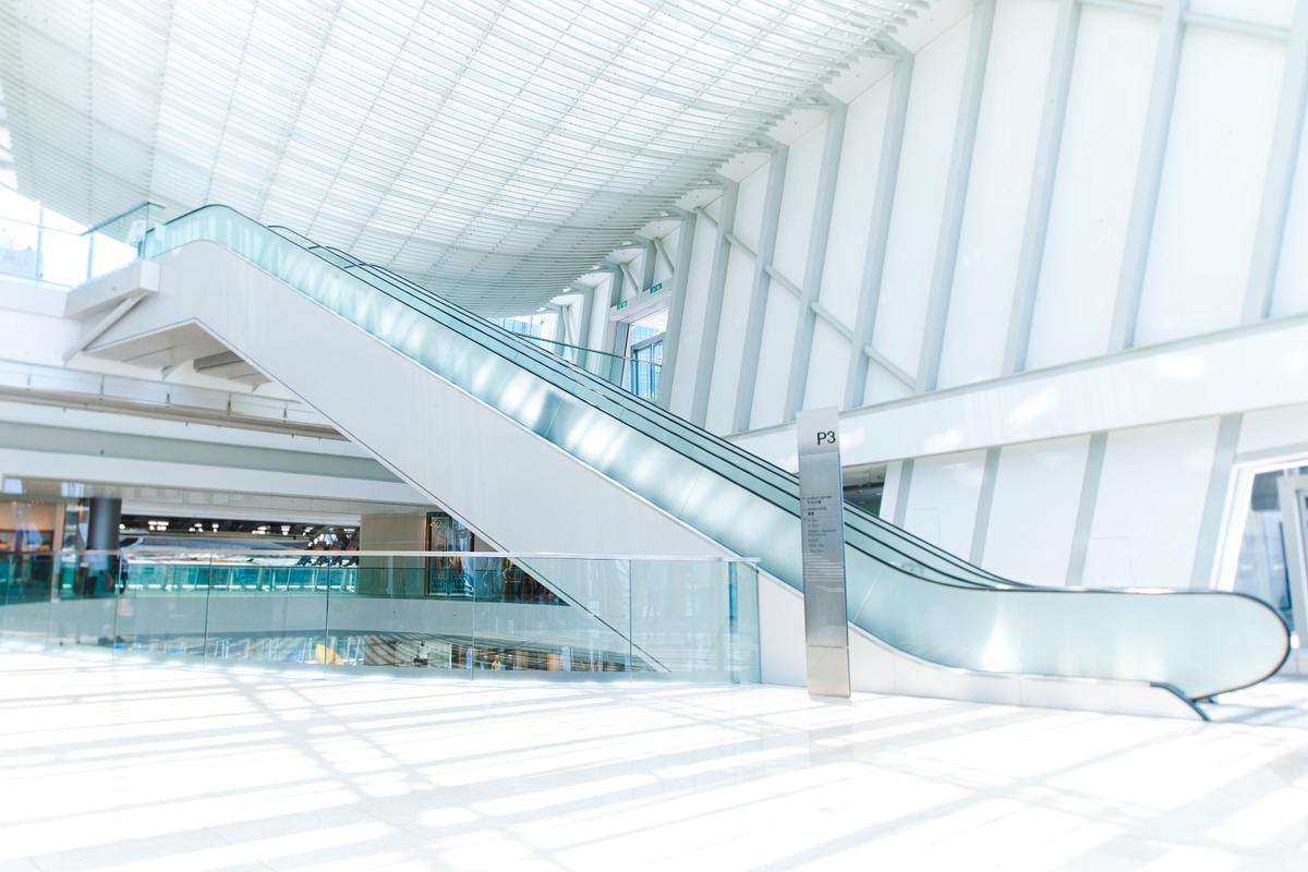 Download Escalator Images Free Vectors Pngs Mockups Backgrounds Rawpixel