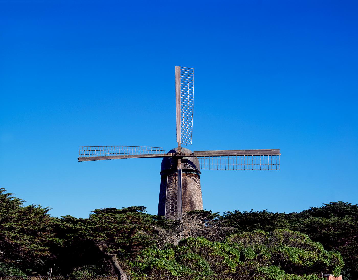 Dutch-style windmills constructed to keep sandy Golden Gate Park's fragile foliage green. Original image from Carol M.... Dutch-style windmills constructed to keep sandy Golden Gate Park's fragile foliage green. Original image from Carol M....