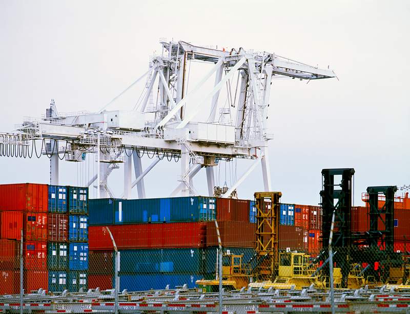 Container facility at Oakland Harbor | Free public domain photo Container facility at Oakland Harbor. Original image from Carol M. Highsmith’s America, Library of Congress collection.…