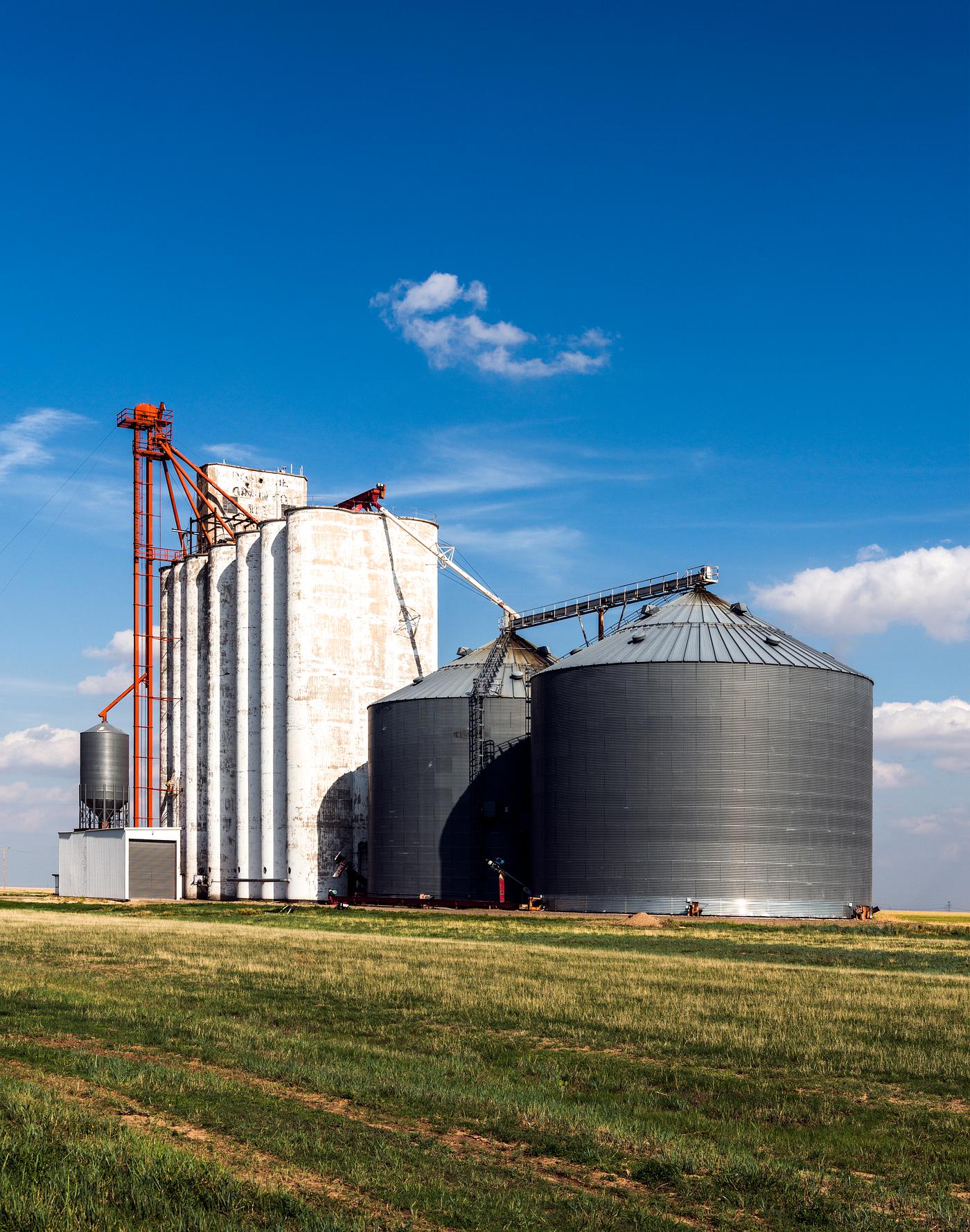 Grain elevators and related agricultural structures along Route 66. Original image from Carol M. Highsmith’s America,... Grain elevators and related agricultural structures along Route 66. Original image from Carol M. Highsmith’s America,...