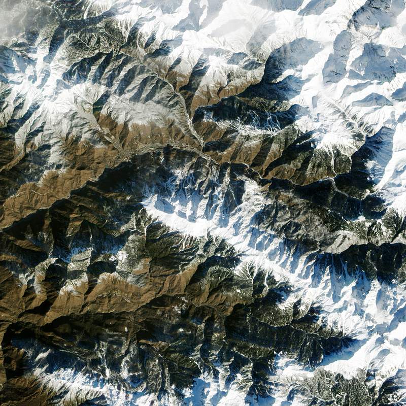 Skiing Sochi. Original from NASA. Digitally enhanced by rawpixel. Skiing Sochi. Original from NASA. Digitally enhanced by rawpixel.