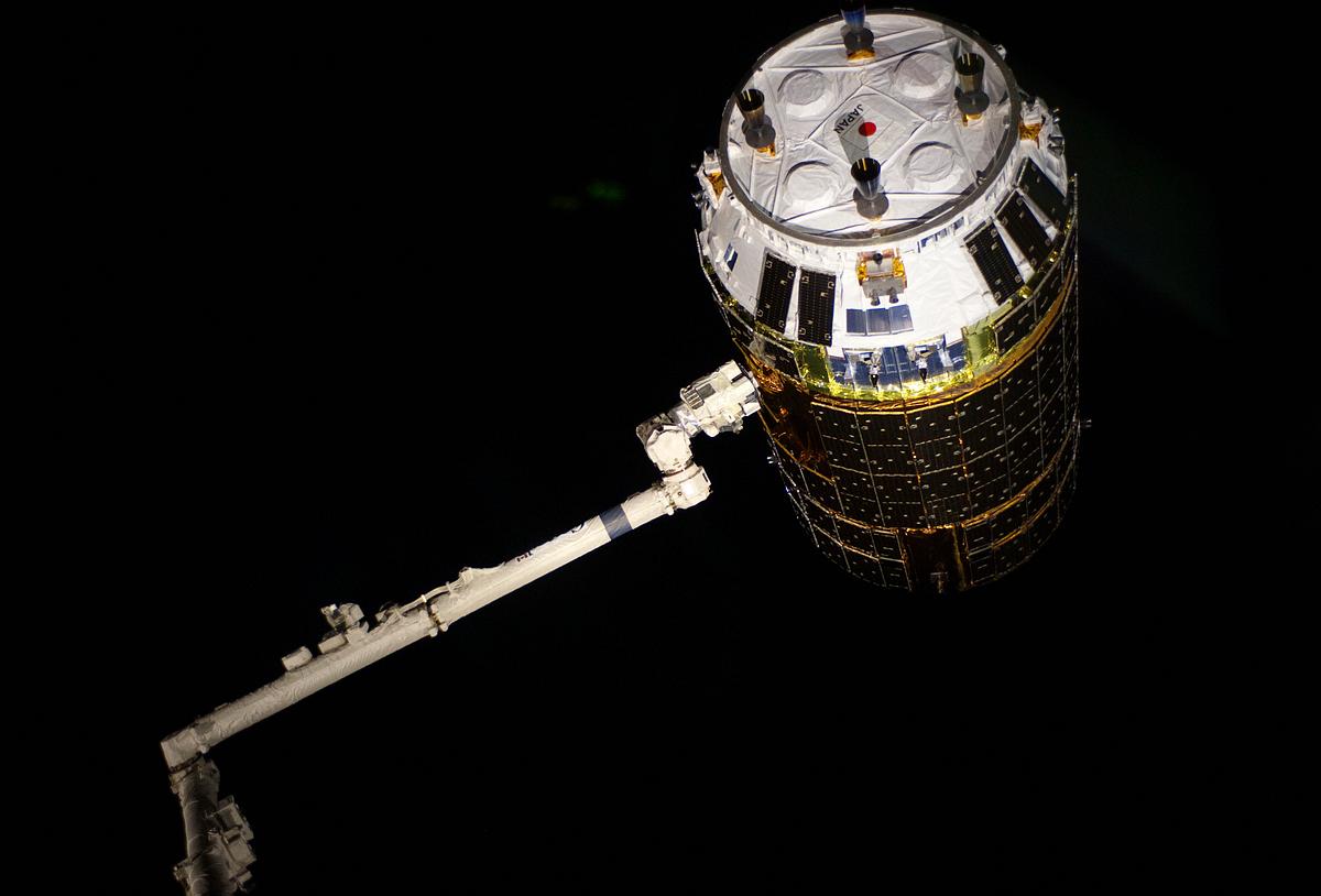 The International Space Station’s… | Free public domain photo The International Space Station’s Canadarm2 grapples the unpiloted Japan Aerospace Exploration Agency (JAXA) H-II…