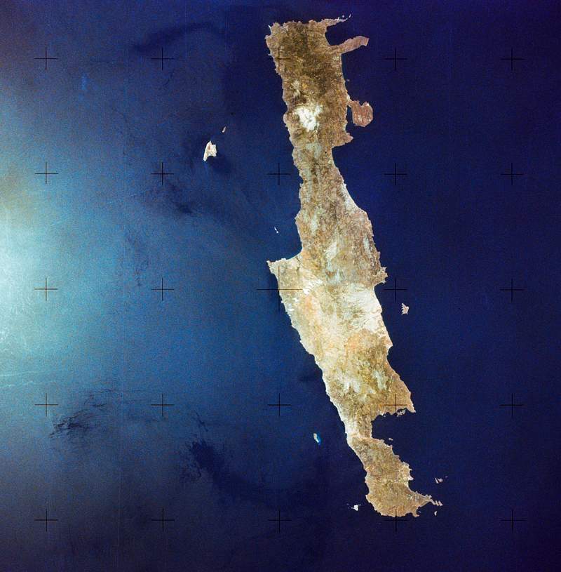 Lying in the eastern Mediterranean Sea, the… | Free public domain photo Lying in the eastern Mediterranean Sea, the entire Island of Crete (35.0N, 25.0E) can be seen in great detail in this cloud…