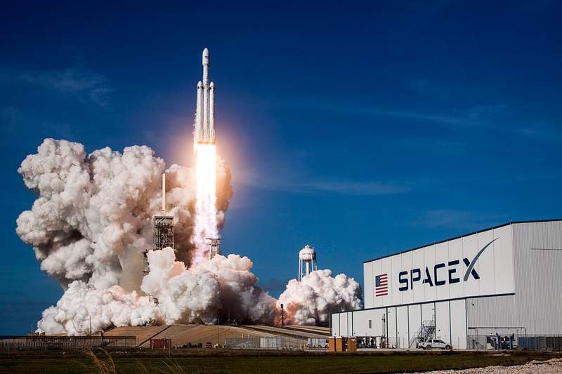 Falcon Heavy Demo Mission (2018). Original from Official SpaceX Photos. Digitally enhanced by rawpixel.