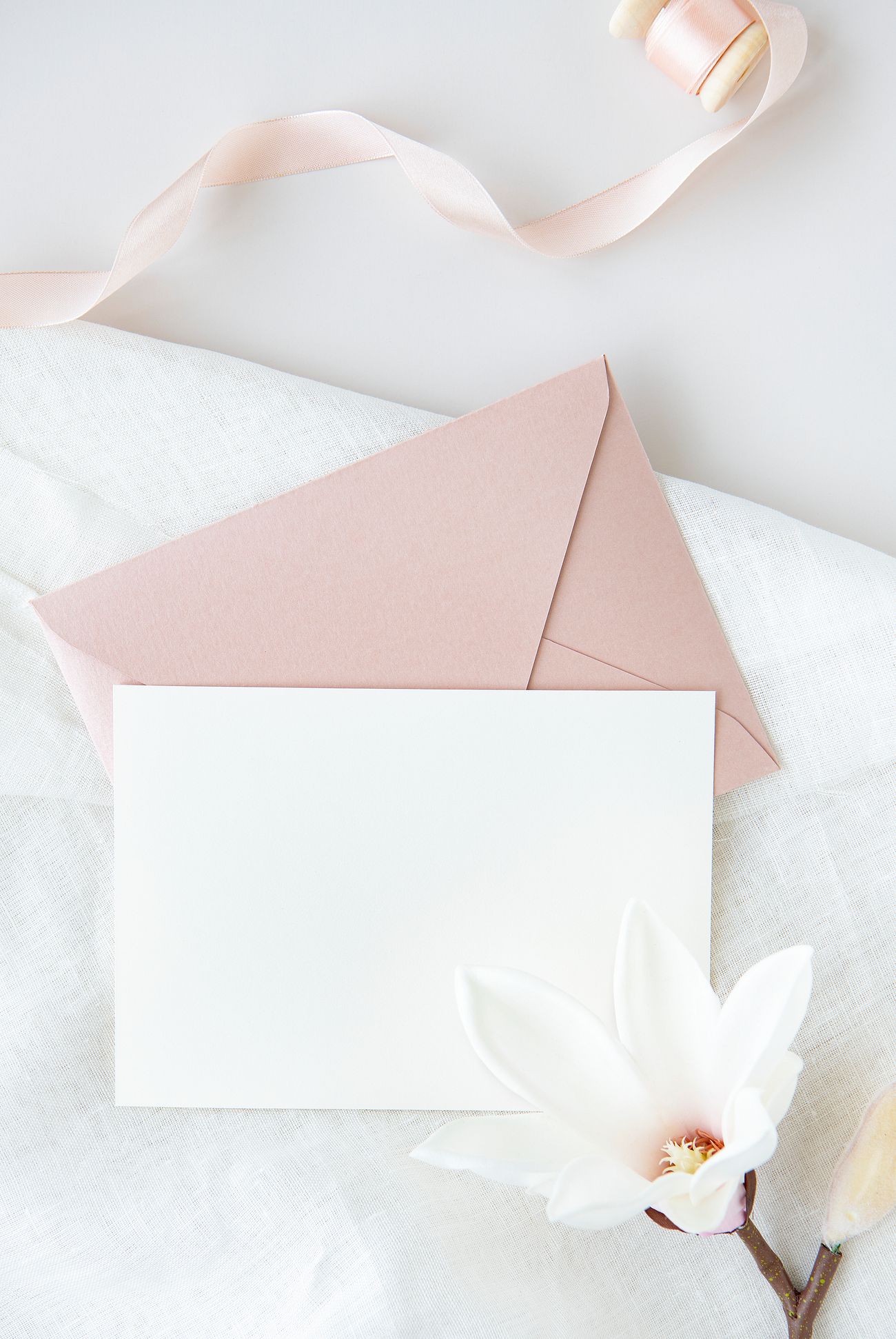 Download Ribbon Mockup Images | Free PSD, Vector & PNG Mockups - rawpixel