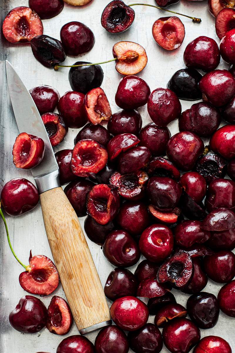 Baked cherries recipe