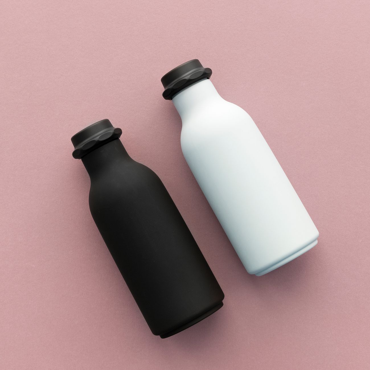 Download Reusable insulated water bottles | Royalty free psd mockup ...