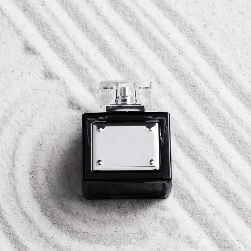 Black Perfume Mockup Images Free Vectors Pngs Mockups Backgrounds Rawpixel