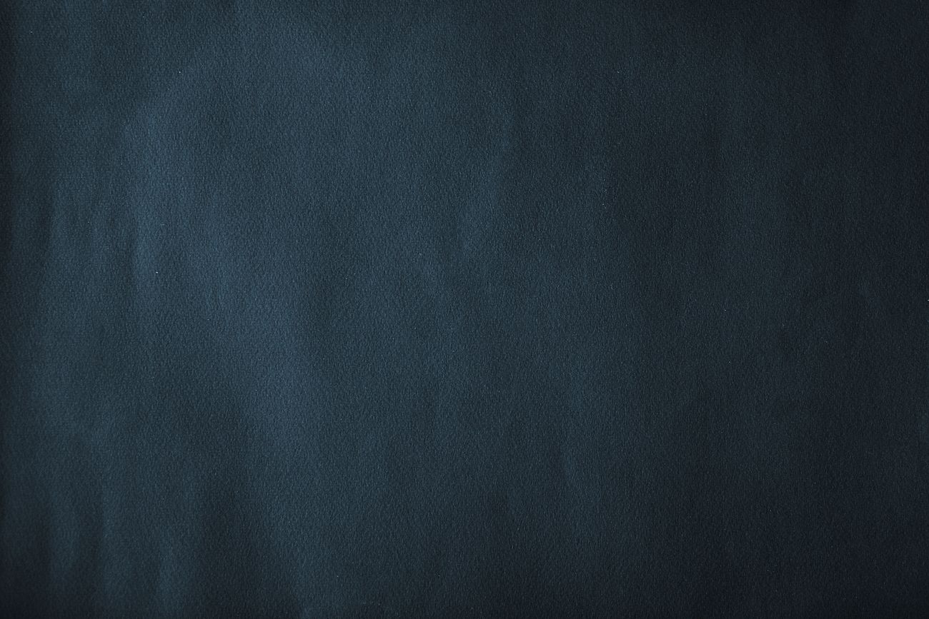 Black canvas background | Free photo - 575994