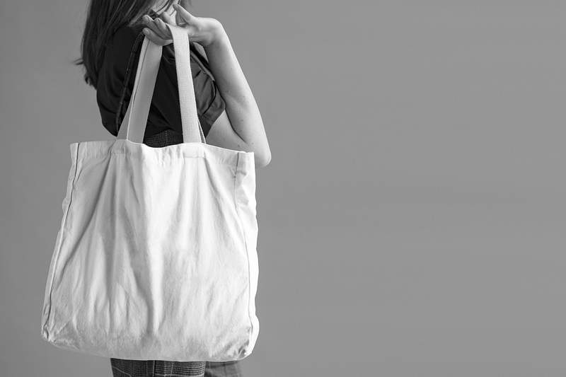 Download Tote Bag Fashion Psd Png Mockups I High Resolution Royalty Free Photos Rawpixel