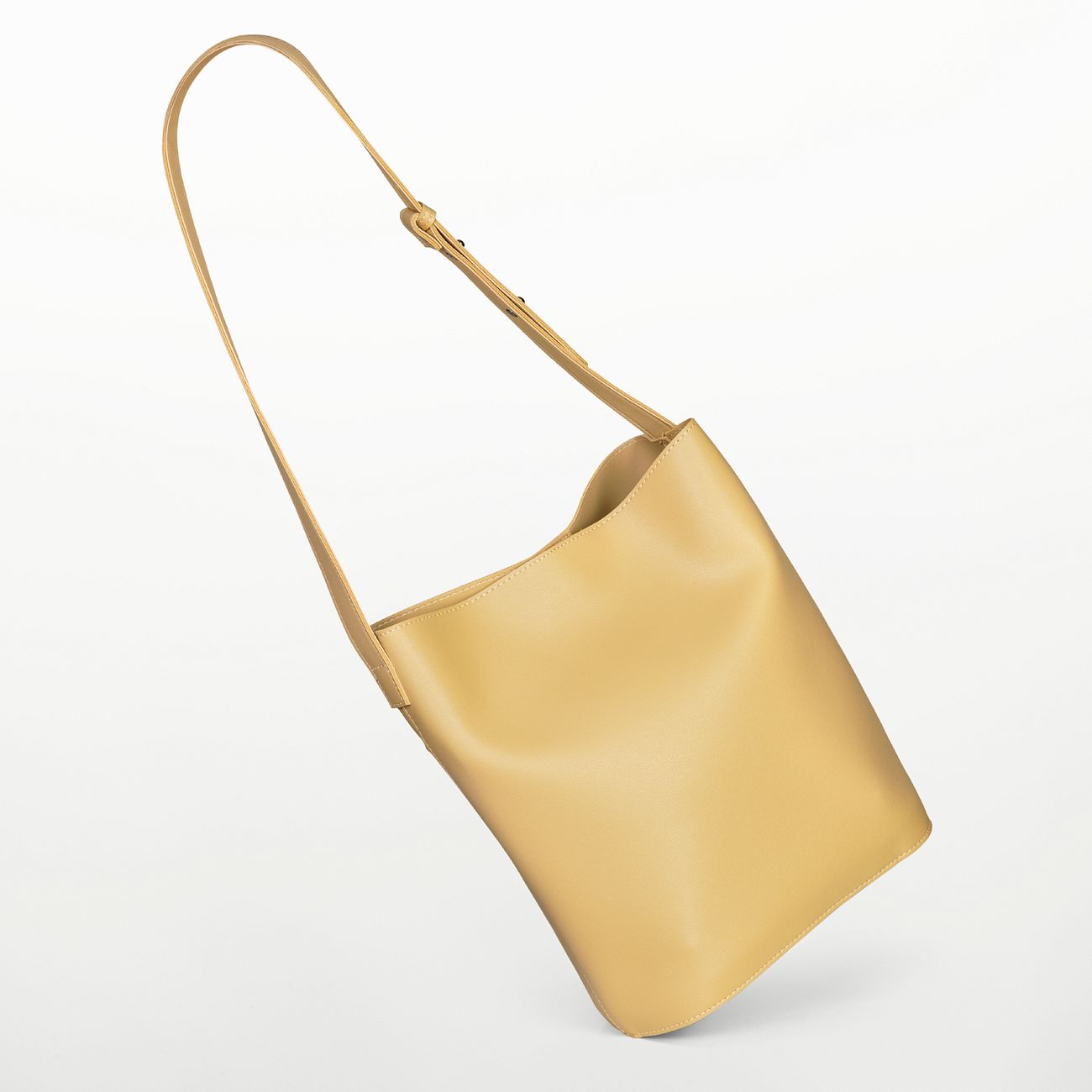 Download 50+ Leather Bag Mockup Pics Yellowimages - Free PSD Mockup ...