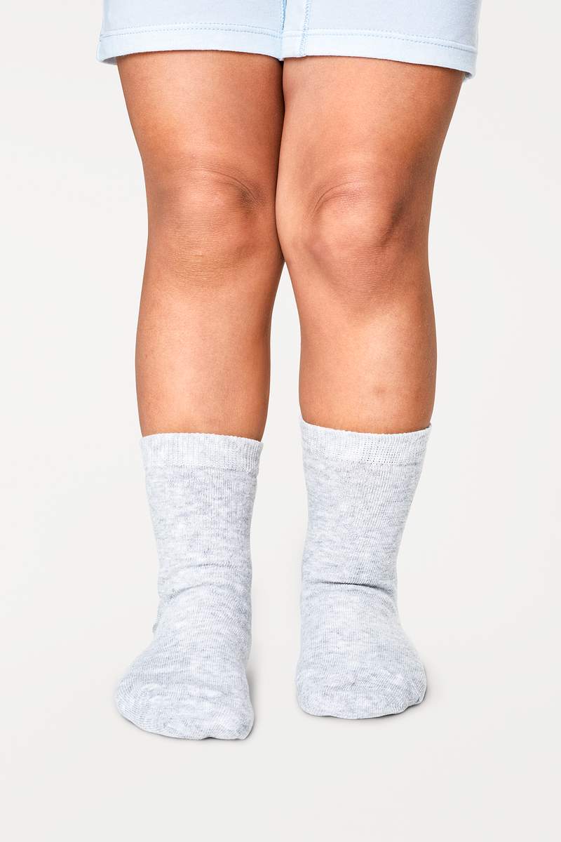 Download 46+ White Sock Mockup Pictures Yellowimages - Free PSD Mockup Templates