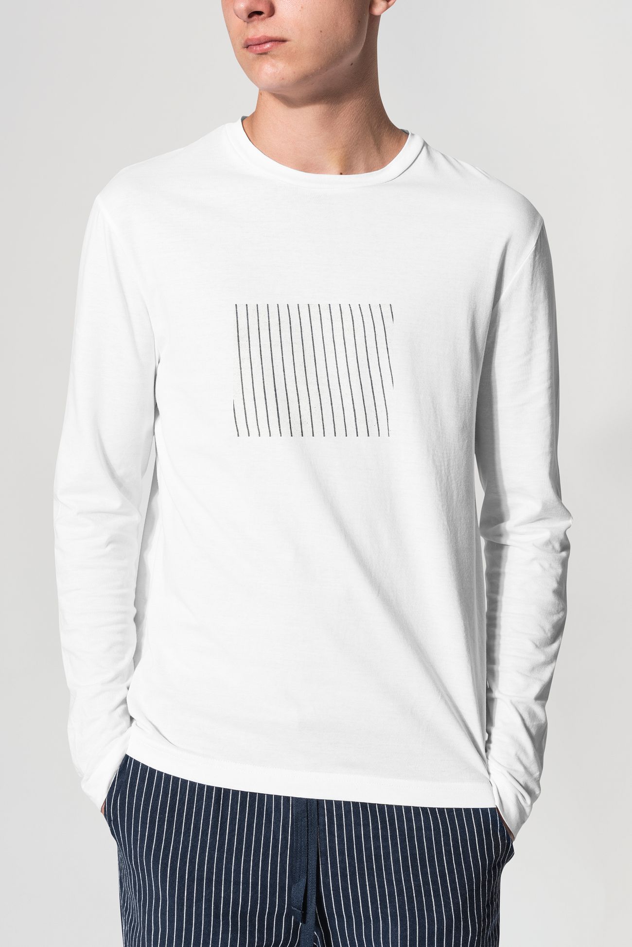 Basic white sweater psd mockup | Premium PSD Mockup - rawpixel