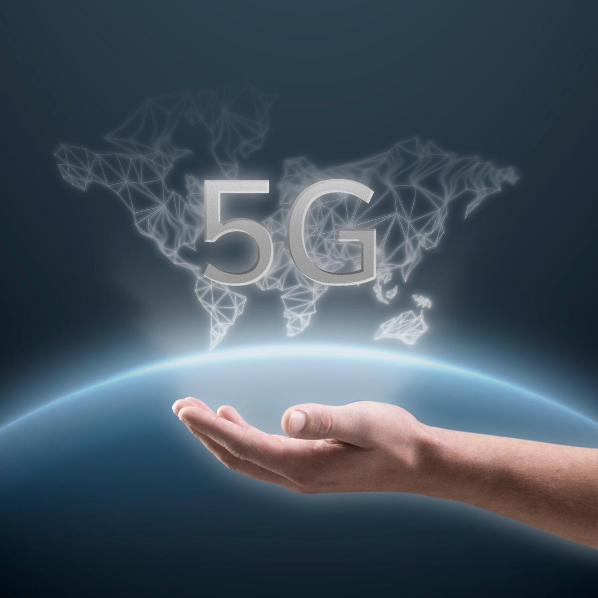 Download Hand Holding 5g Hologram Psd Mockup Template Royalty Free Stock Illustration High Resolution Graphic
