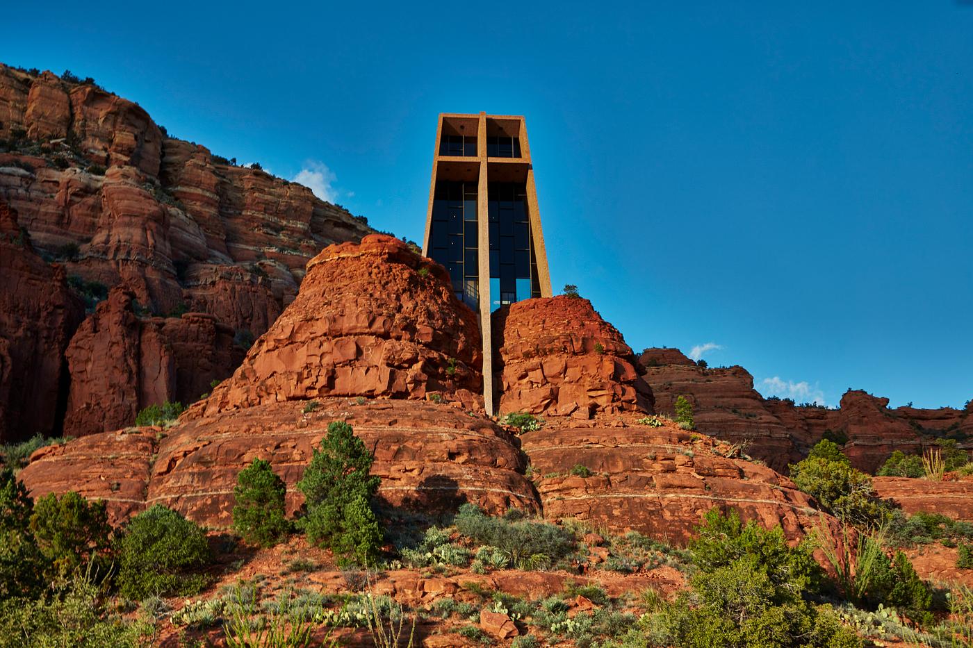 Tower of the Chapel of the Holy Cross in Sedona, Arizona, a small city and popular tourist attraction thanks to its red... Tower of the Chapel of the Holy Cross in Sedona, Arizona, a small city and popular tourist attraction thanks to its red...