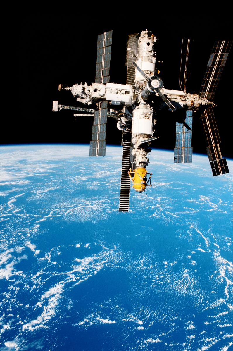 Survey of the Mir Space Station.
Original… | Free public domain photo Survey of the Mir Space Station.
Original from NASA. Digitally enhanced by rawpixel.