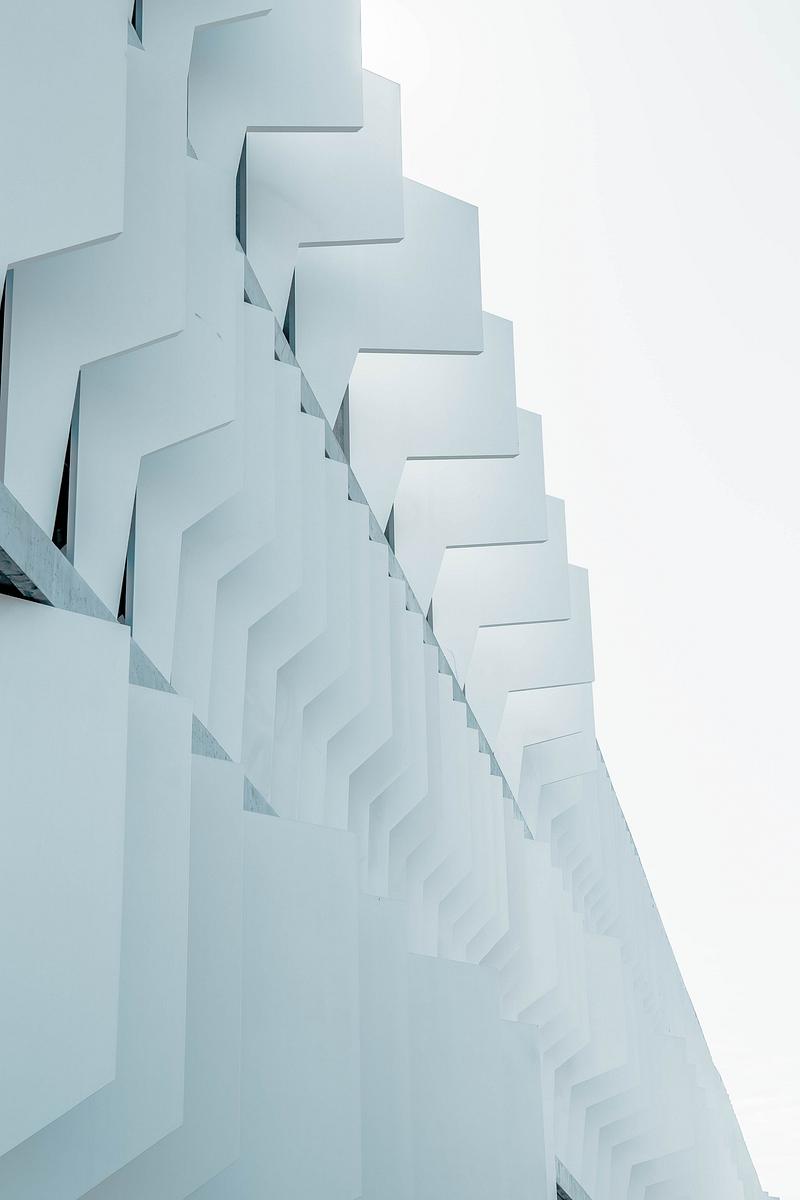 A side view of a white facade in Madrid.… | Free public domain photo A side view of a white facade in Madrid. Original public domain image from Wikimedia Commons